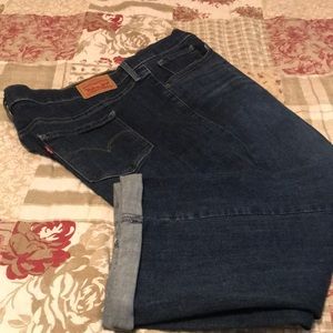 Levi Strauss women’s Capri jeans 20W